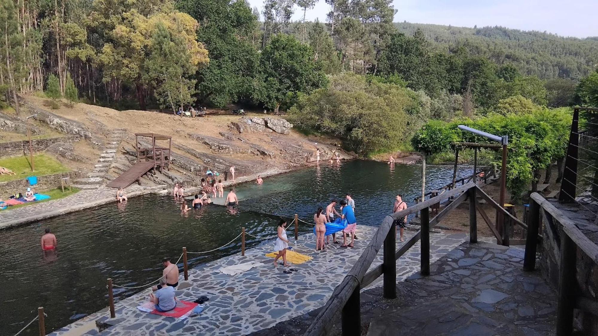 Casa Das Rocas Castanheira de Pera Exteriör bild